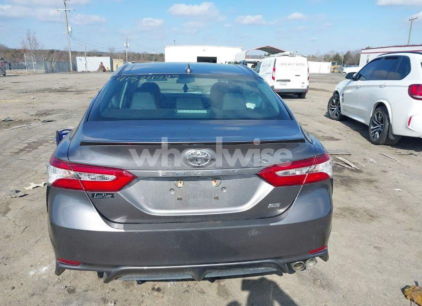 Photo 16 of 2020 Toyota Camry SE (VIN 4T1G11AK8LU883551)