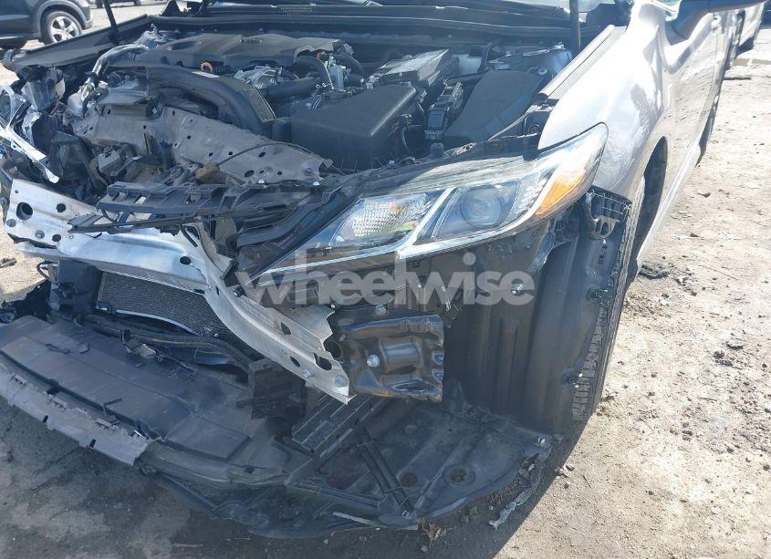 Photo 6 of 2020 Toyota Camry SE (VIN 4T1G11AK8LU883551)