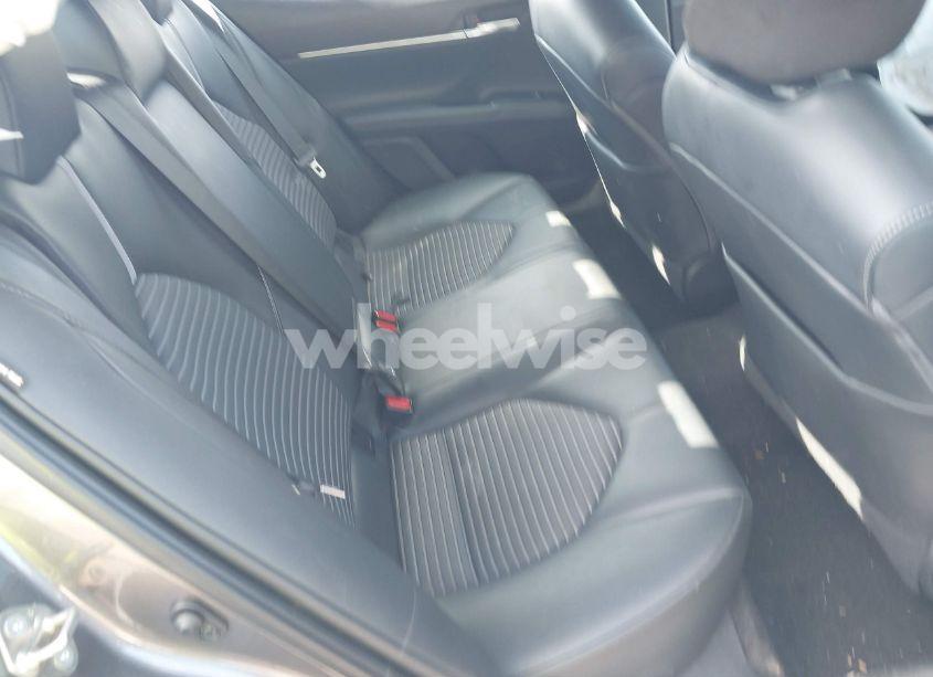 Photo 8 of 2020 Toyota Camry SE (VIN 4T1G11AK8LU883551)