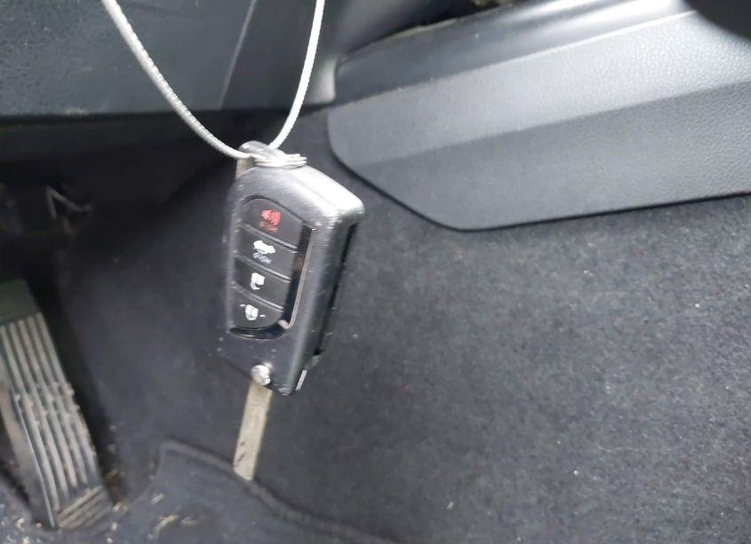 Photo 11 of 2020 Toyota Camry SE (VIN 4T1G11AK8LU884487)