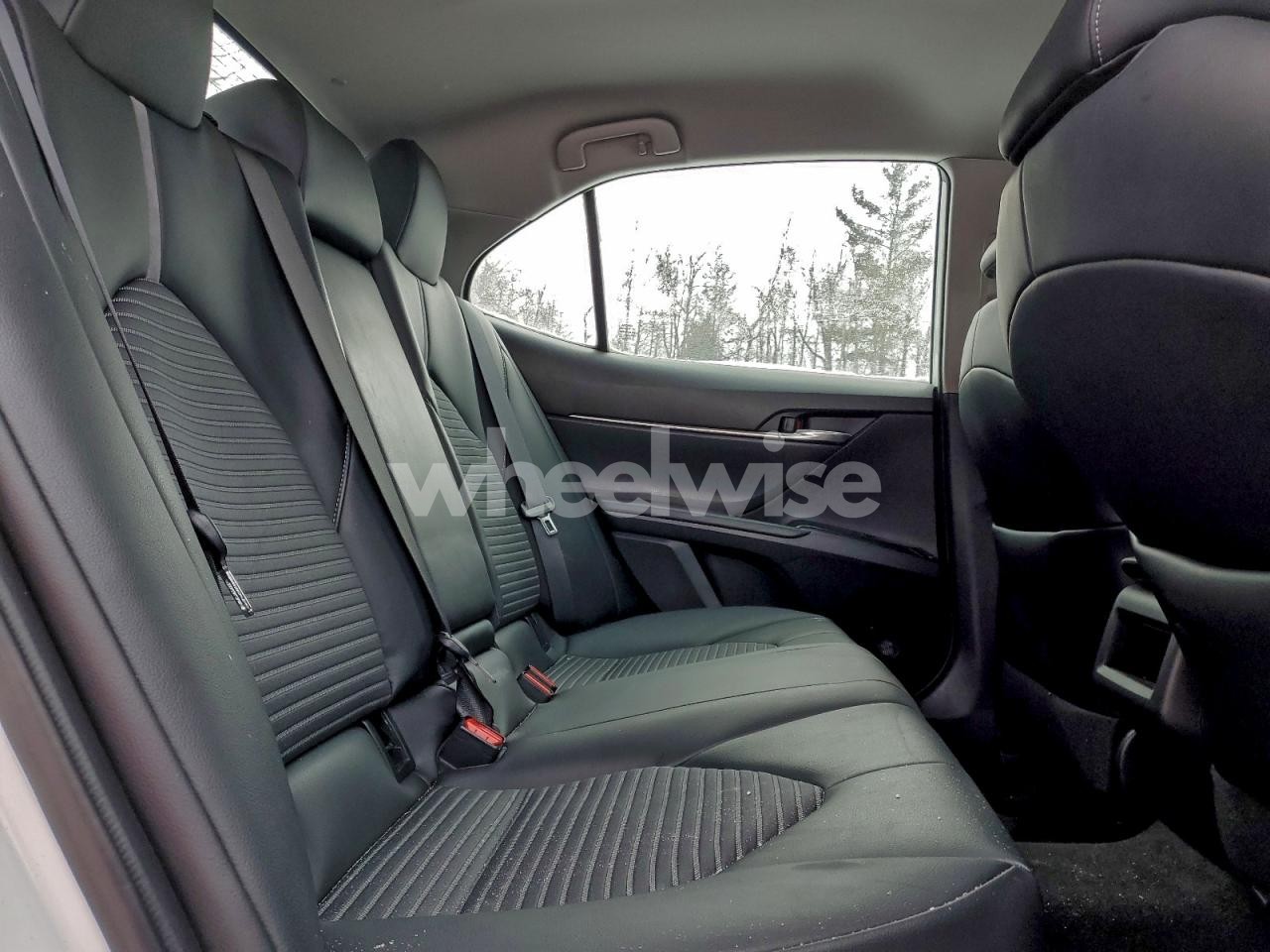 Photo 10 of 2020 TOYOTA CAMRY SE (VIN 4T1G11AK8LU888877)