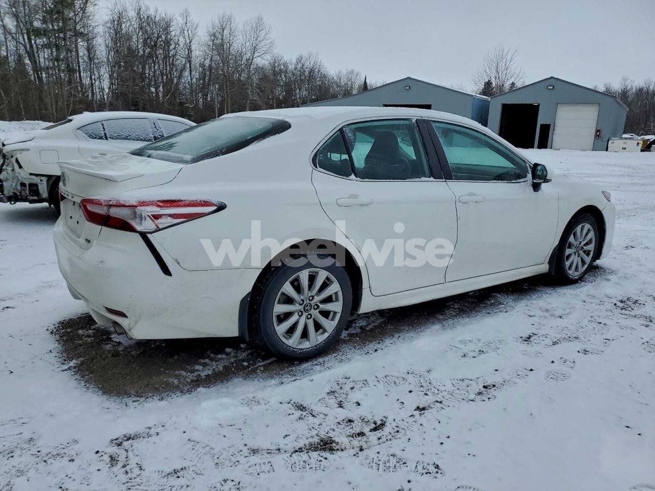 Photo 3 of 2020 TOYOTA CAMRY SE (VIN 4T1G11AK8LU888877)