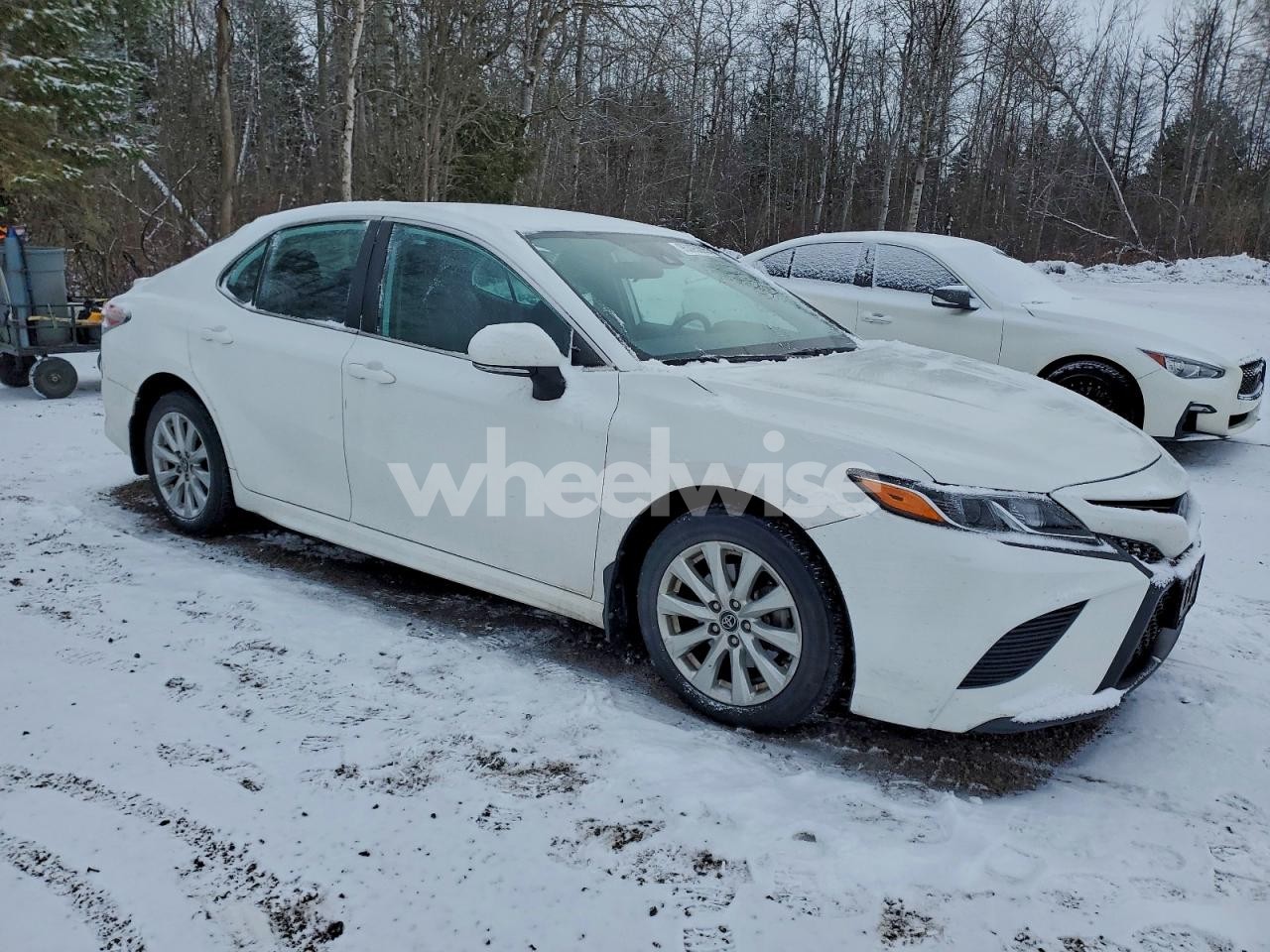 Photo 4 of 2020 TOYOTA CAMRY SE (VIN 4T1G11AK8LU888877)
