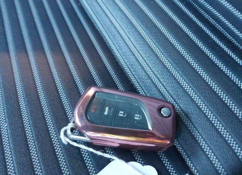 Photo 11 of 2020 Toyota Camry SE (VIN 4T1G11AK8LU894677)