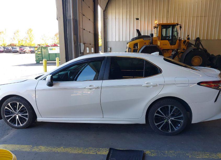 Photo 14 of 2020 Toyota Camry SE (VIN 4T1G11AK8LU894677)