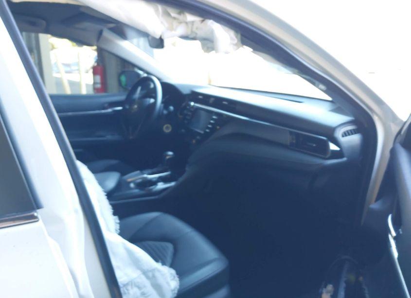 Photo 5 of 2020 Toyota Camry SE (VIN 4T1G11AK8LU894677)