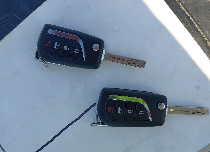 Photo 11 of 2020 Toyota Camry SE (VIN 4T1G11AK8LU955350)