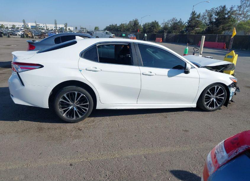 Photo 13 of 2020 Toyota Camry SE (VIN 4T1G11AK8LU955350)