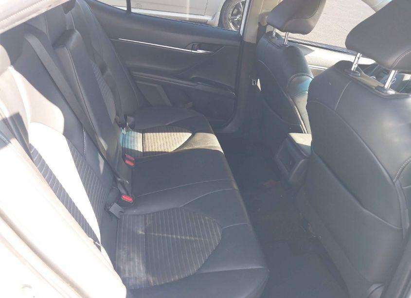 Photo 8 of 2020 Toyota Camry SE (VIN 4T1G11AK8LU955350)