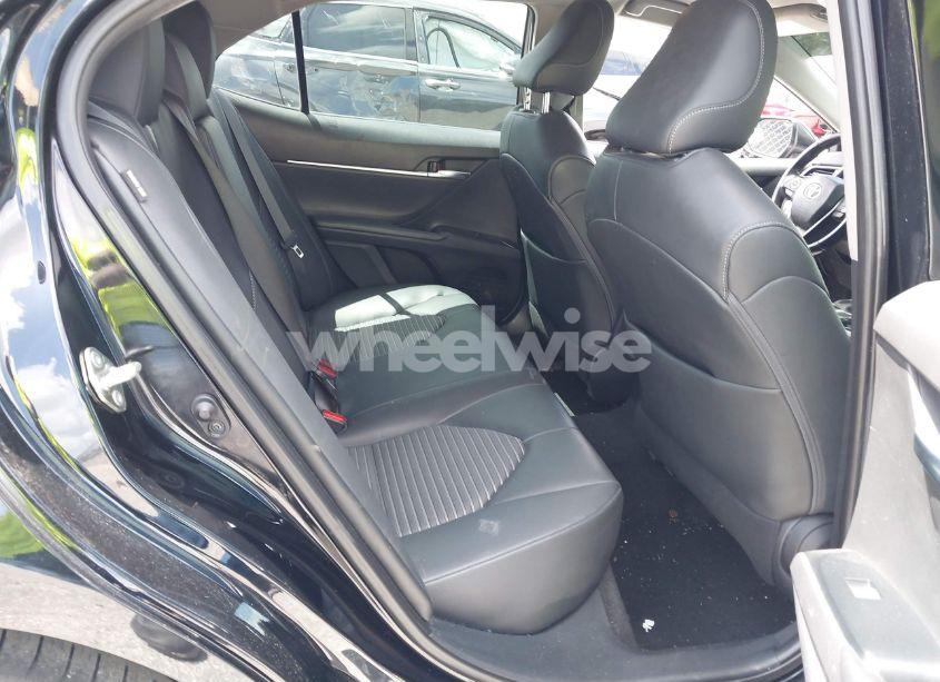 Photo 8 of 2020 Toyota Camry SE (VIN 4T1G11AK8LU961567)