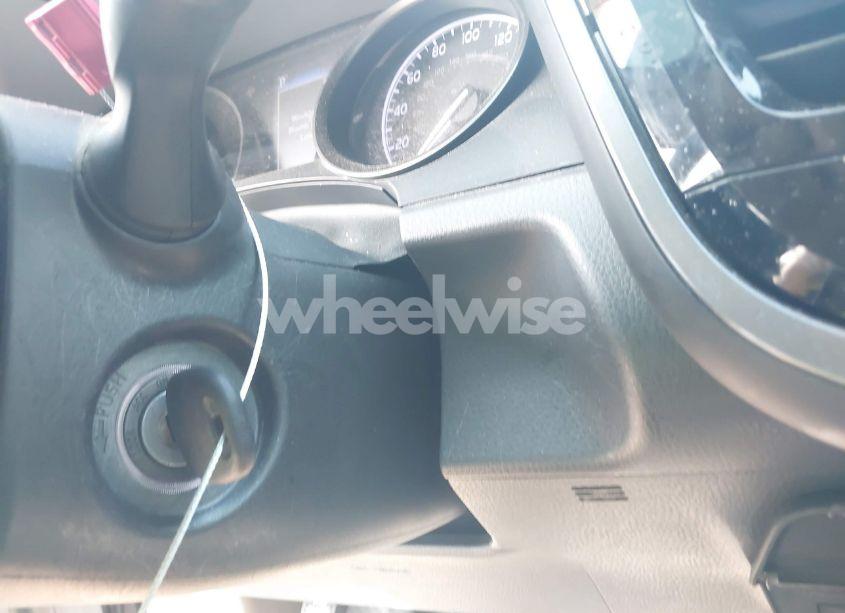 Photo 11 of 2021 Toyota Camry SE (VIN 4T1G11AK8MU411318)