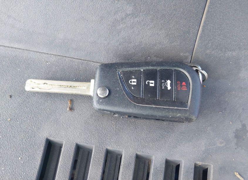 Photo 11 of 2021 Toyota Camry SE (VIN 4T1G11AK8MU465329)