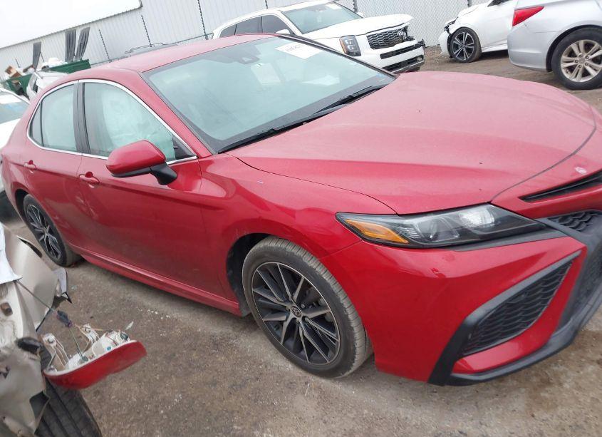 Photo 13 of 2021 Toyota Camry SE (VIN 4T1G11AK8MU490585)