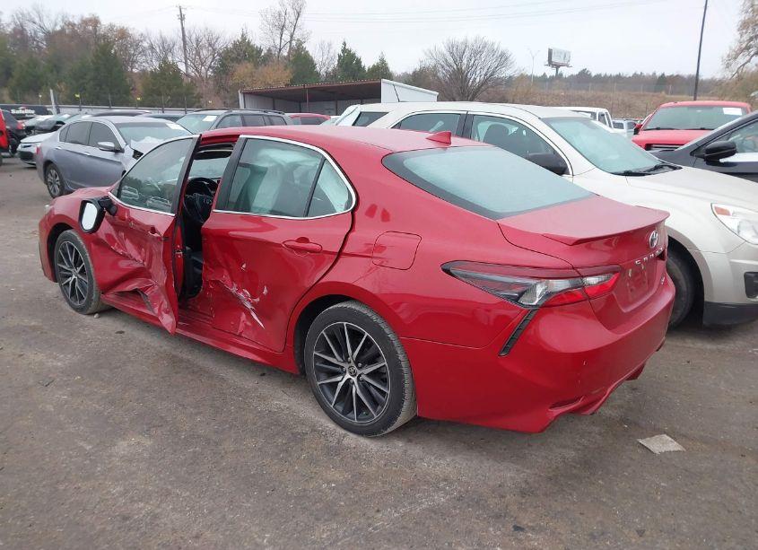 Photo 3 of 2021 Toyota Camry SE (VIN 4T1G11AK8MU490585)