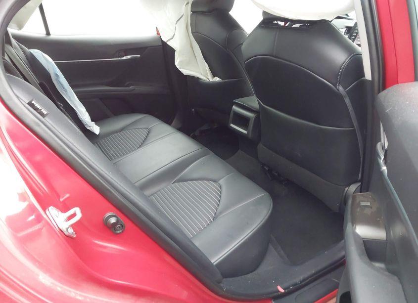 Photo 8 of 2021 Toyota Camry SE (VIN 4T1G11AK8MU490585)