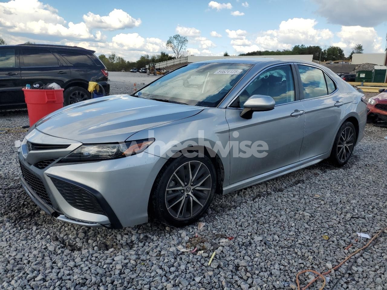 2021 TOYOTA CAMRY SE (VIN 4T1G11AK8MU496418) main photo