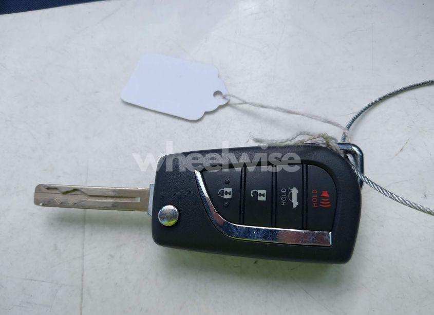 Photo 11 of 2021 Toyota Camry SE (VIN 4T1G11AK8MU562367)