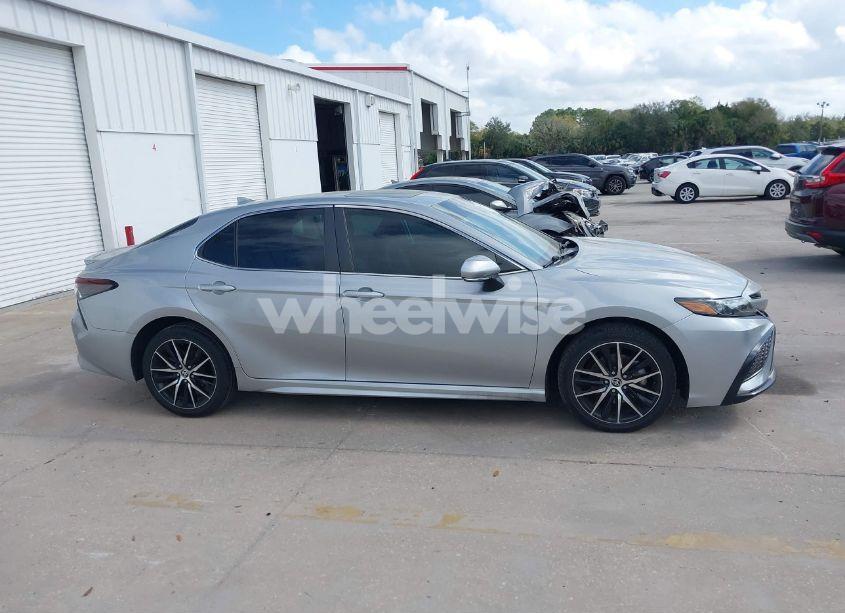 Photo 13 of 2021 Toyota Camry SE (VIN 4T1G11AK8MU562367)