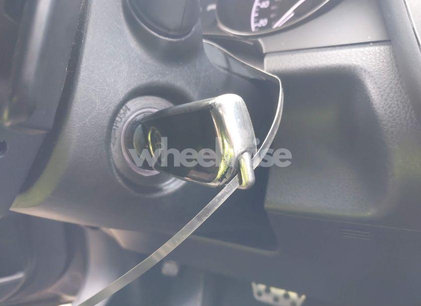 Photo 11 of 2021 Toyota Camry SE (VIN 4T1G11AK8MU573448)