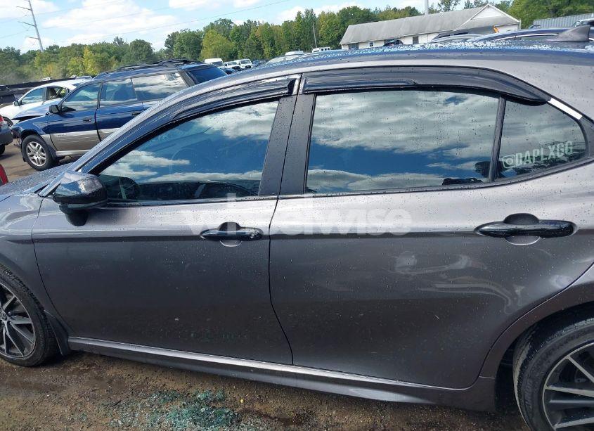 Photo 14 of 2021 Toyota Camry SE (VIN 4T1G11AK8MU573448)