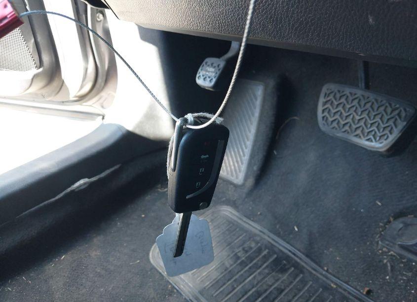 Photo 11 of 2021 Toyota Camry SE (VIN 4T1G11AK8MU585633)