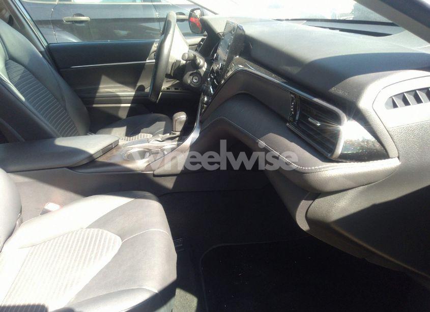 Photo 5 of 2021 Toyota Camry SE (VIN 4T1G11AK8MU590475)