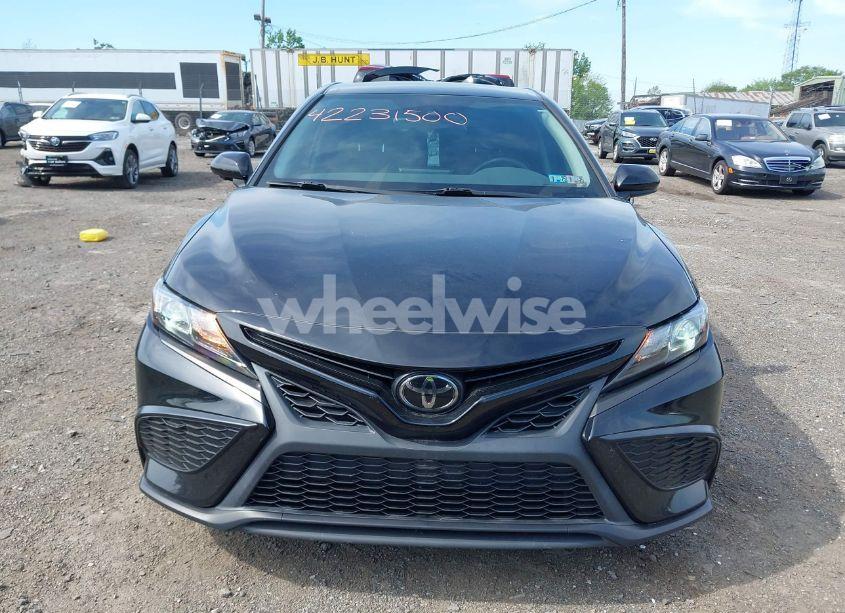 Photo 11 of 2021 Toyota Camry SE (VIN 4T1G11AK8MU609008)
