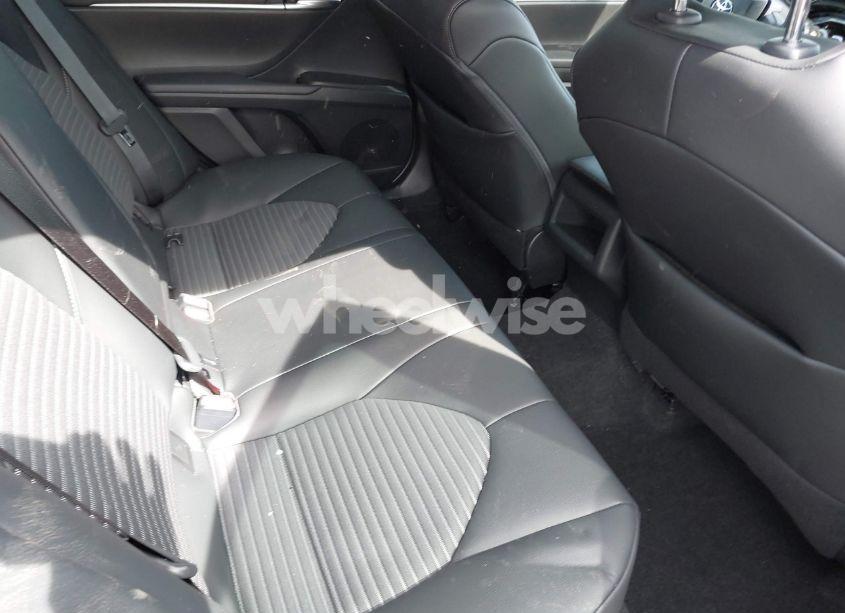 Photo 8 of 2021 Toyota Camry SE (VIN 4T1G11AK8MU609008)