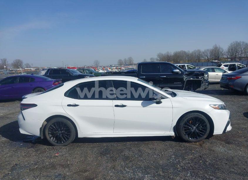 Photo 13 of 2022 Toyota Camry SE NIGHTSHADE EDITION (VIN 4T1G11AK8NU030585)