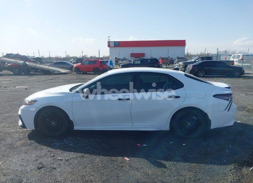 Photo 14 of 2022 Toyota Camry SE NIGHTSHADE EDITION (VIN 4T1G11AK8NU030585)