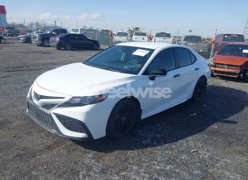 Photo 2 of 2022 Toyota Camry SE NIGHTSHADE EDITION (VIN 4T1G11AK8NU030585)
