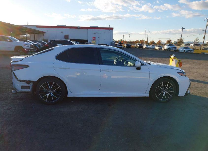 Photo 14 of 2022 Toyota Camry SE (VIN 4T1G11AK8NU050478)
