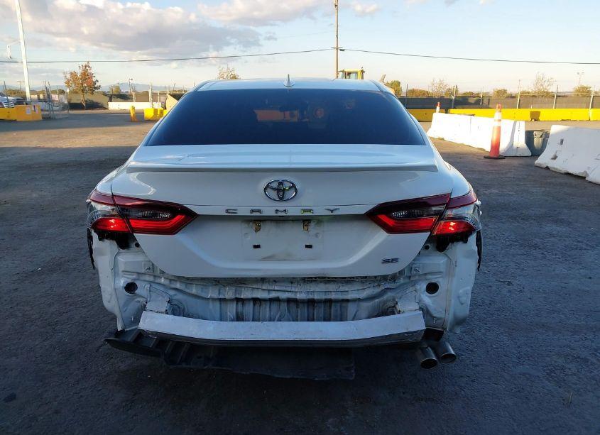 Photo 17 of 2022 Toyota Camry SE (VIN 4T1G11AK8NU050478)
