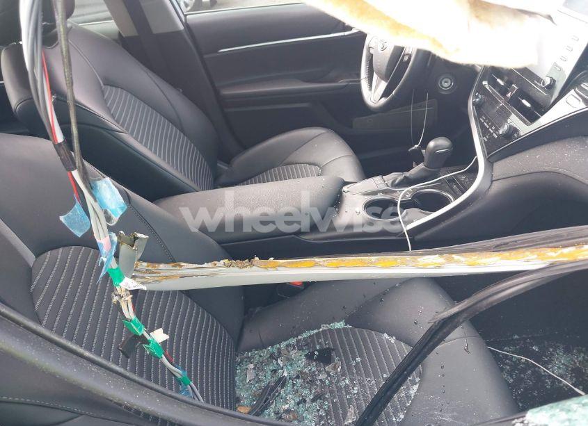 Photo 5 of 2022 Toyota Camry SE (VIN 4T1G11AK8NU057270)