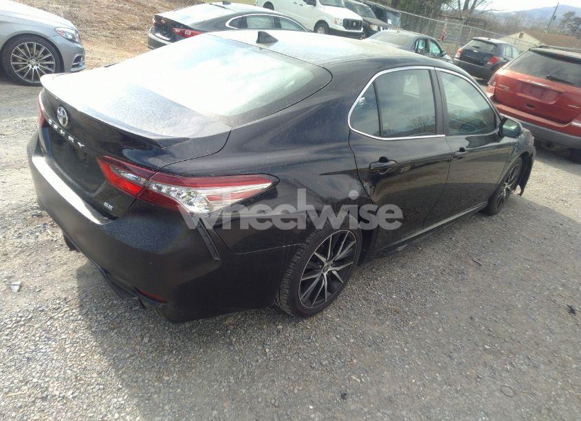 Photo 4 of 2022 Toyota Camry SE (VIN 4T1G11AK8NU624738)