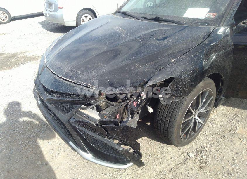 Photo 6 of 2022 Toyota Camry SE (VIN 4T1G11AK8NU624738)