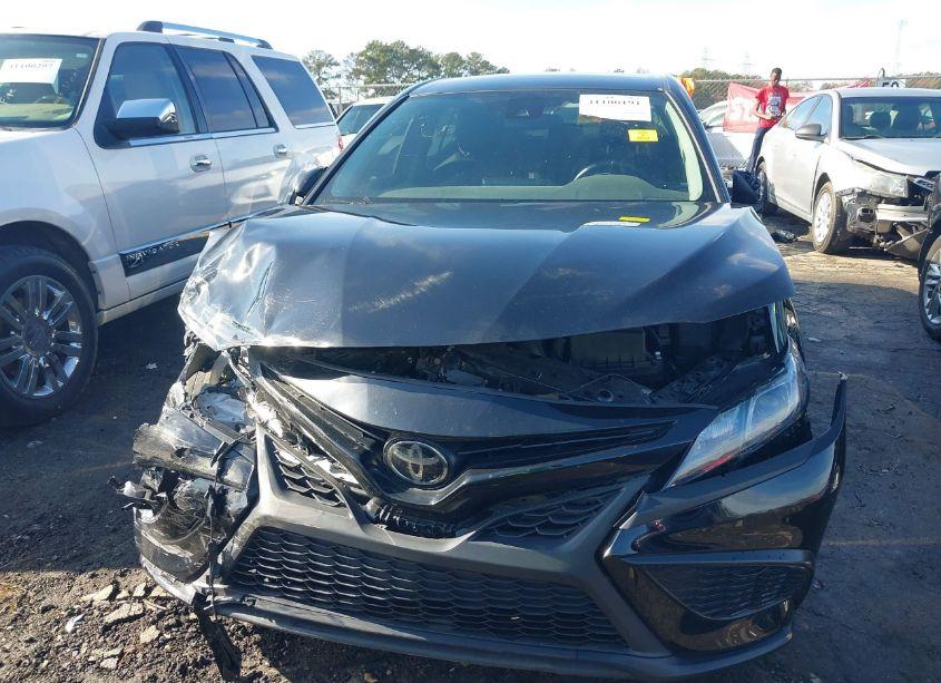 Photo 12 of 2022 Toyota Camry SE (VIN 4T1G11AK8NU637120)