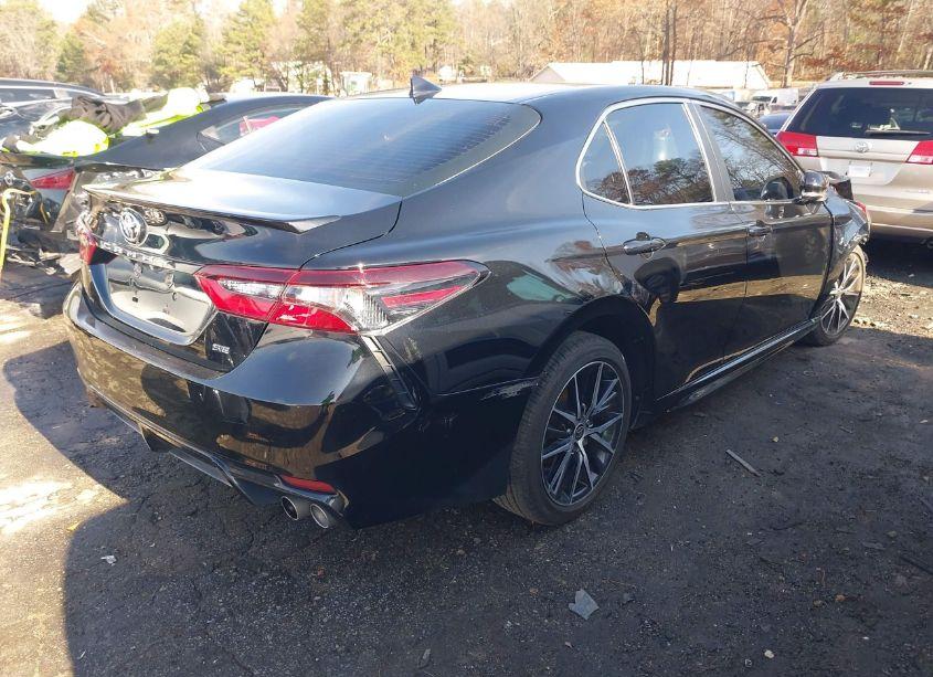 Photo 4 of 2022 Toyota Camry SE (VIN 4T1G11AK8NU637120)