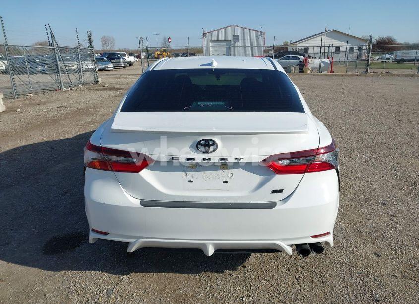Photo 16 of 2022 Toyota Camry SE (VIN 4T1G11AK8NU644181)