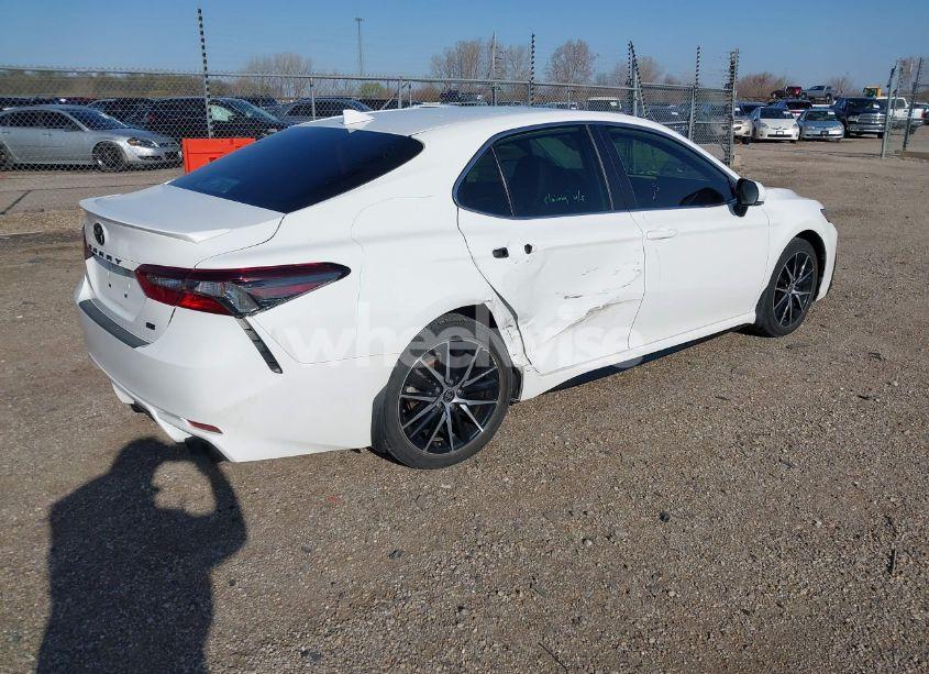 Photo 4 of 2022 Toyota Camry SE (VIN 4T1G11AK8NU644181)