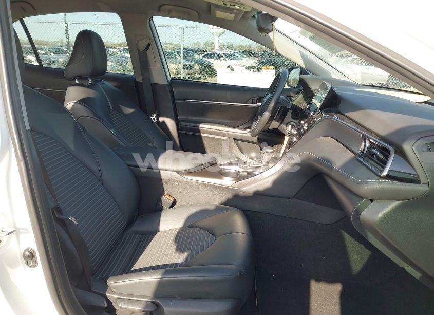 Photo 5 of 2022 Toyota Camry SE (VIN 4T1G11AK8NU644181)