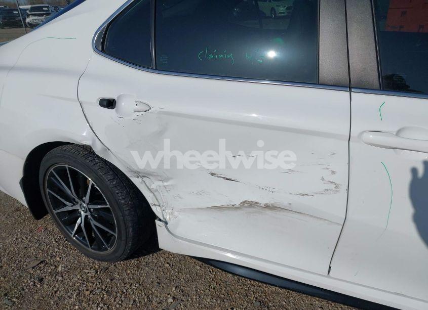 Photo 6 of 2022 Toyota Camry SE (VIN 4T1G11AK8NU644181)