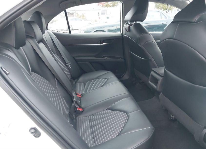 Photo 8 of 2022 Toyota Camry SE (VIN 4T1G11AK8NU655195)