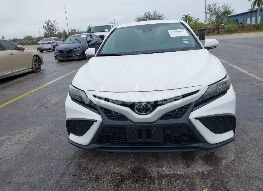 Photo 12 of 2022 Toyota Camry SE (VIN 4T1G11AK8NU683417)