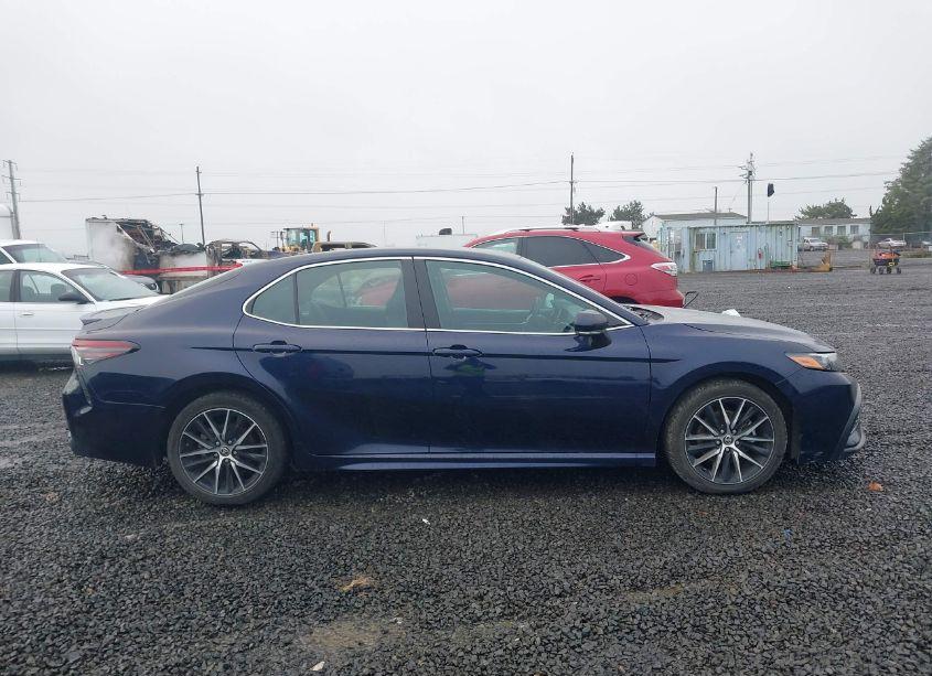 Photo 14 of 2022 Toyota Camry SE (VIN 4T1G11AK8NU689041)