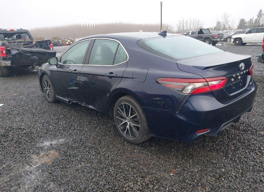 Photo 3 of 2022 Toyota Camry SE (VIN 4T1G11AK8NU689041)