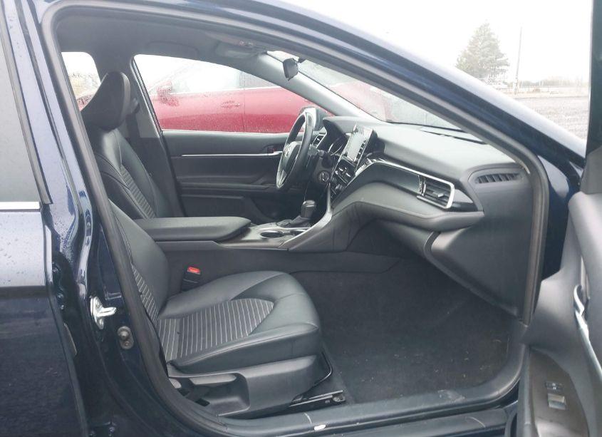Photo 5 of 2022 Toyota Camry SE (VIN 4T1G11AK8NU689041)