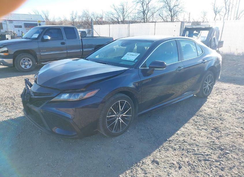 Photo 2 of 2022 Toyota Camry SE/SE NIGHT SHADE (VIN 4T1G11AK8NU709062)