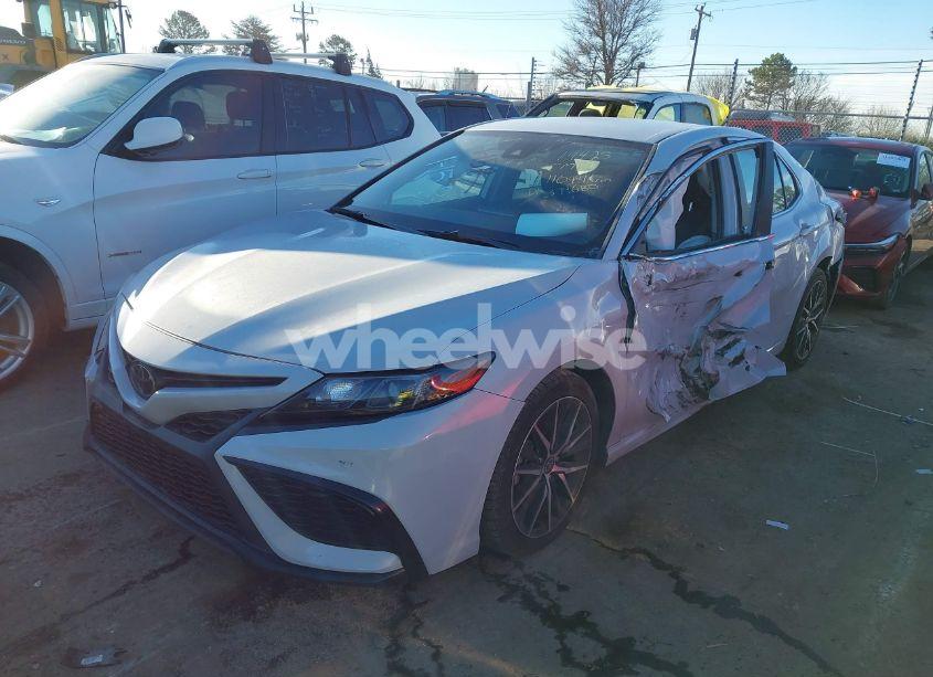 Photo 2 of 2023 Toyota Camry SE (VIN 4T1G11AK8PU110441)