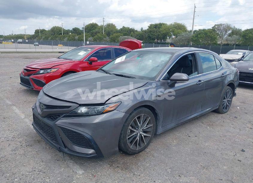 Photo 2 of 2023 Toyota Camry SE (VIN 4T1G11AK8PU152432)